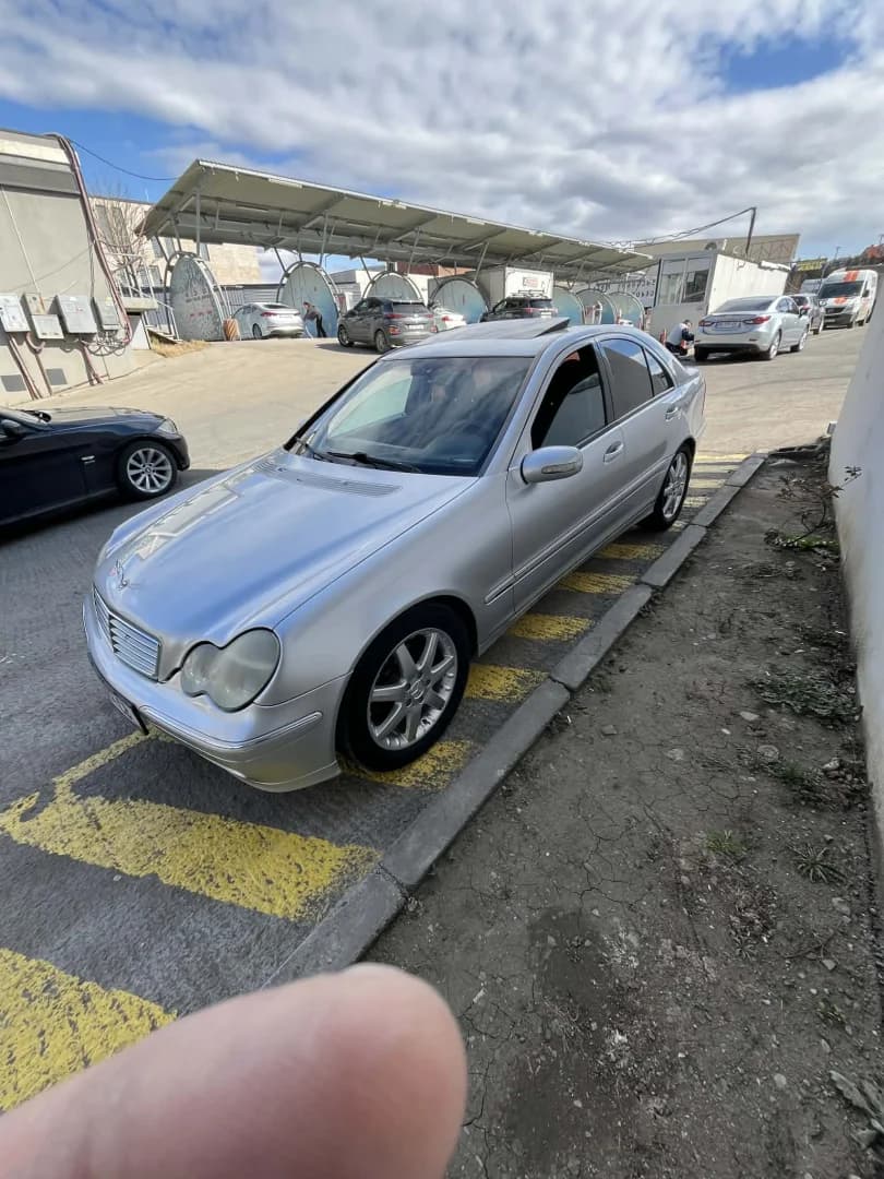 Mercedes-Benz C 240 2000 Avangard