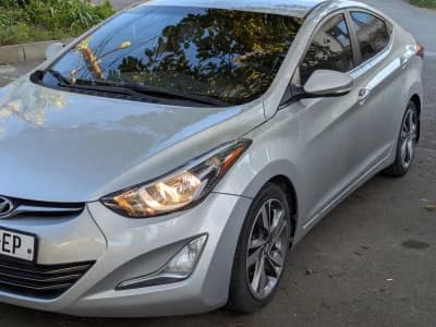 Hyundai Elantra 2015