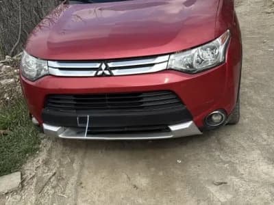 Mitsubishi Outlander 2014