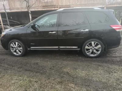 Nissan Pathfinder 2013