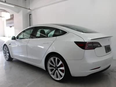 Tesla Model 3 2020