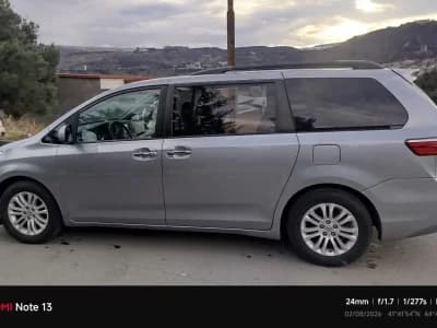 Toyota Sienna 2015