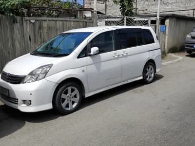 Toyota Alphard 2006