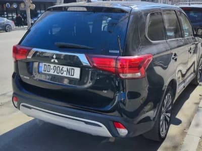 Mitsubishi Outlander 2020