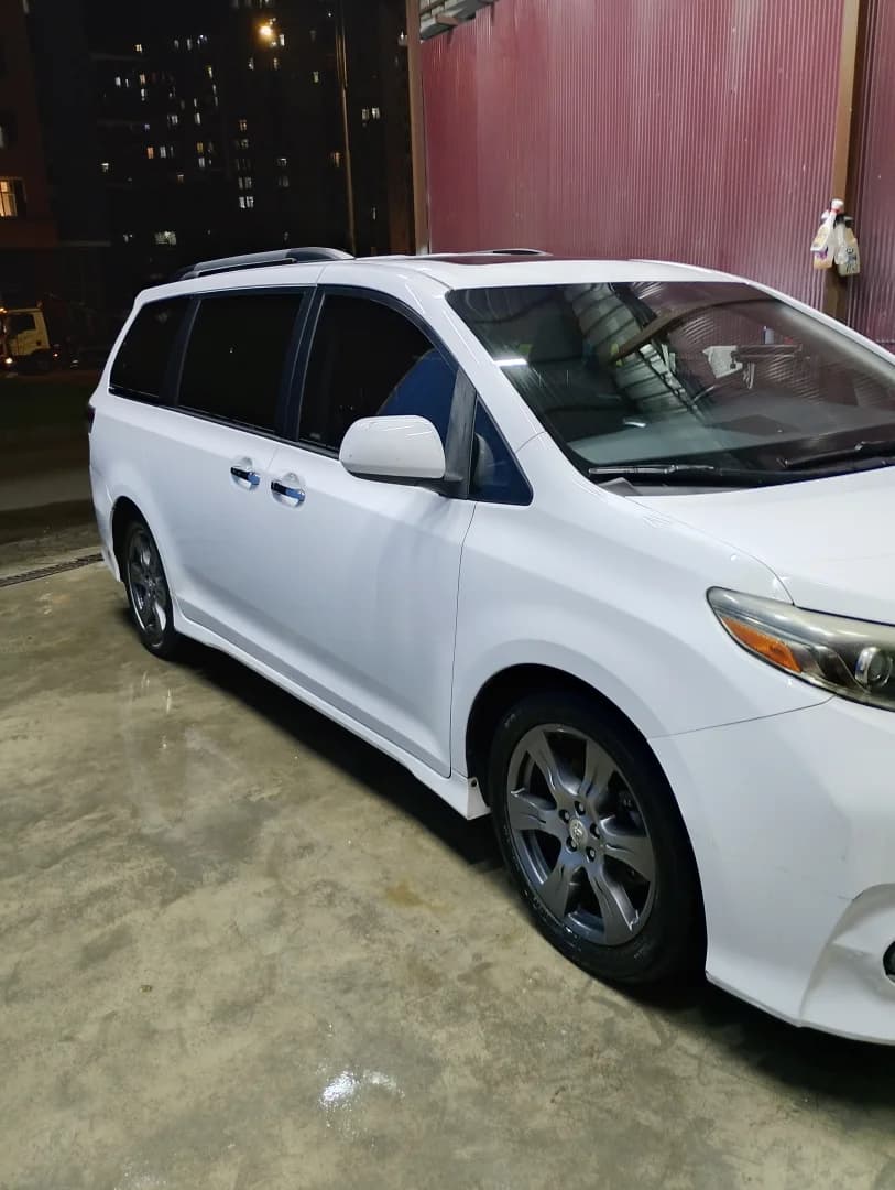 Toyota Sienna 2017